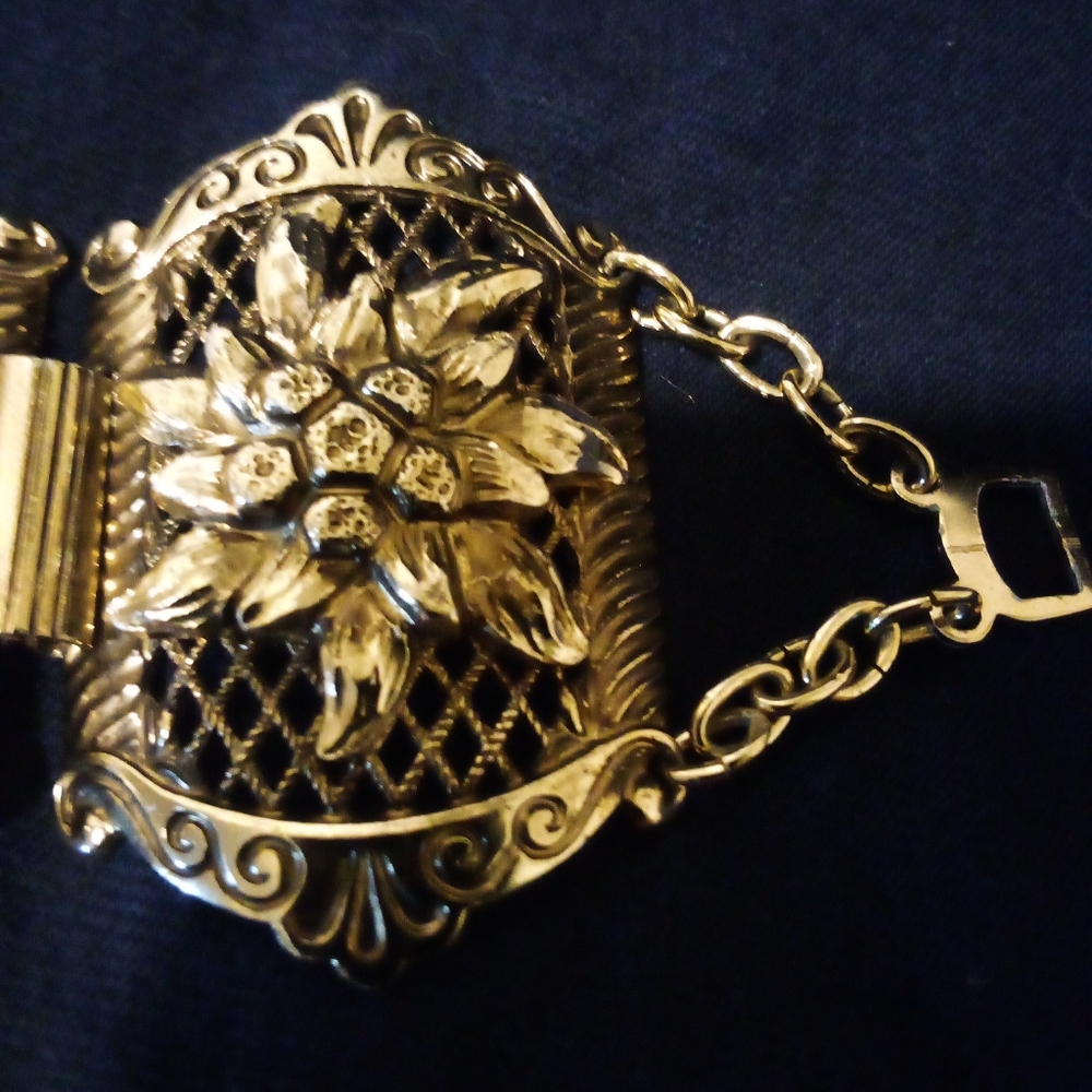 Beautiful Vintage Ornate Germany Bracelet - Picture 5 of 9
